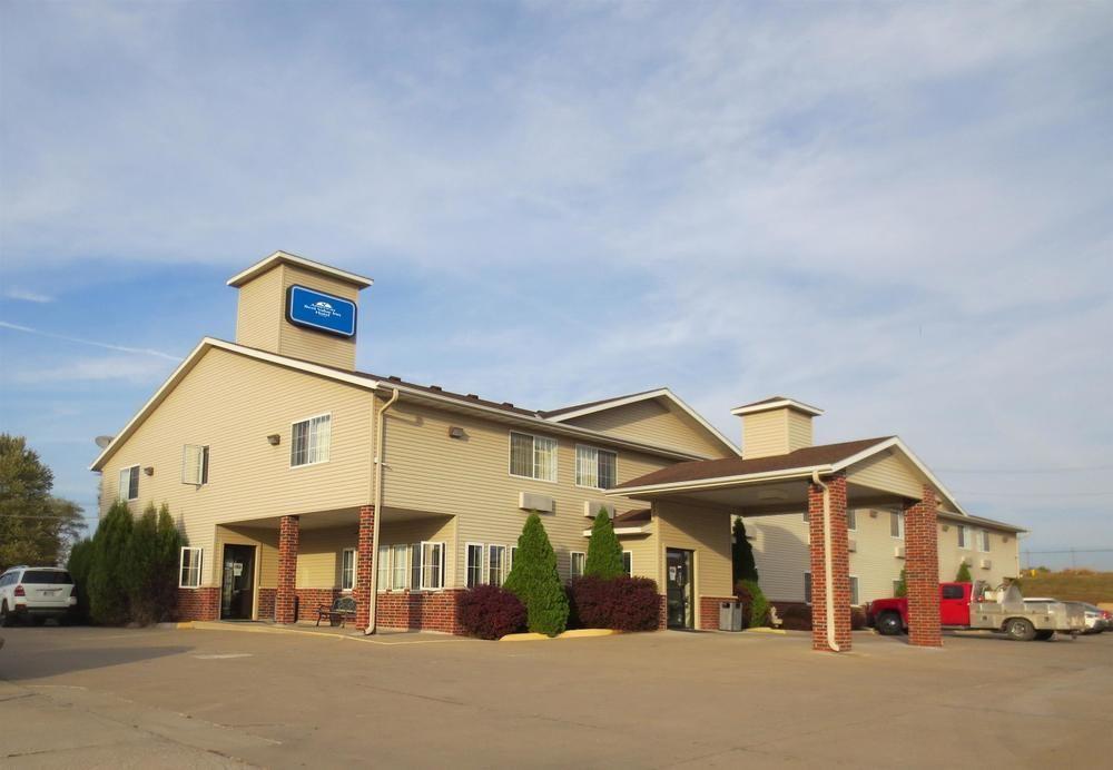 Westbridge Inn & Suites Carrollton エクステリア 写真